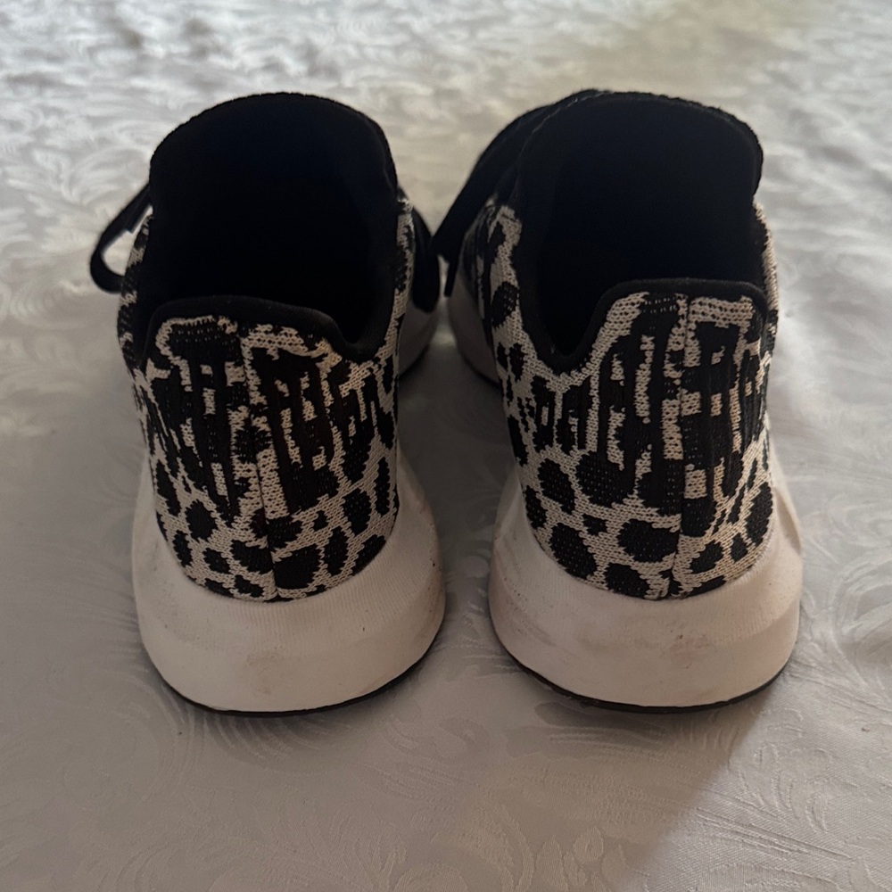 Adidas SWIFT RUN 1.0 Sneakers - Picture 3 of 6